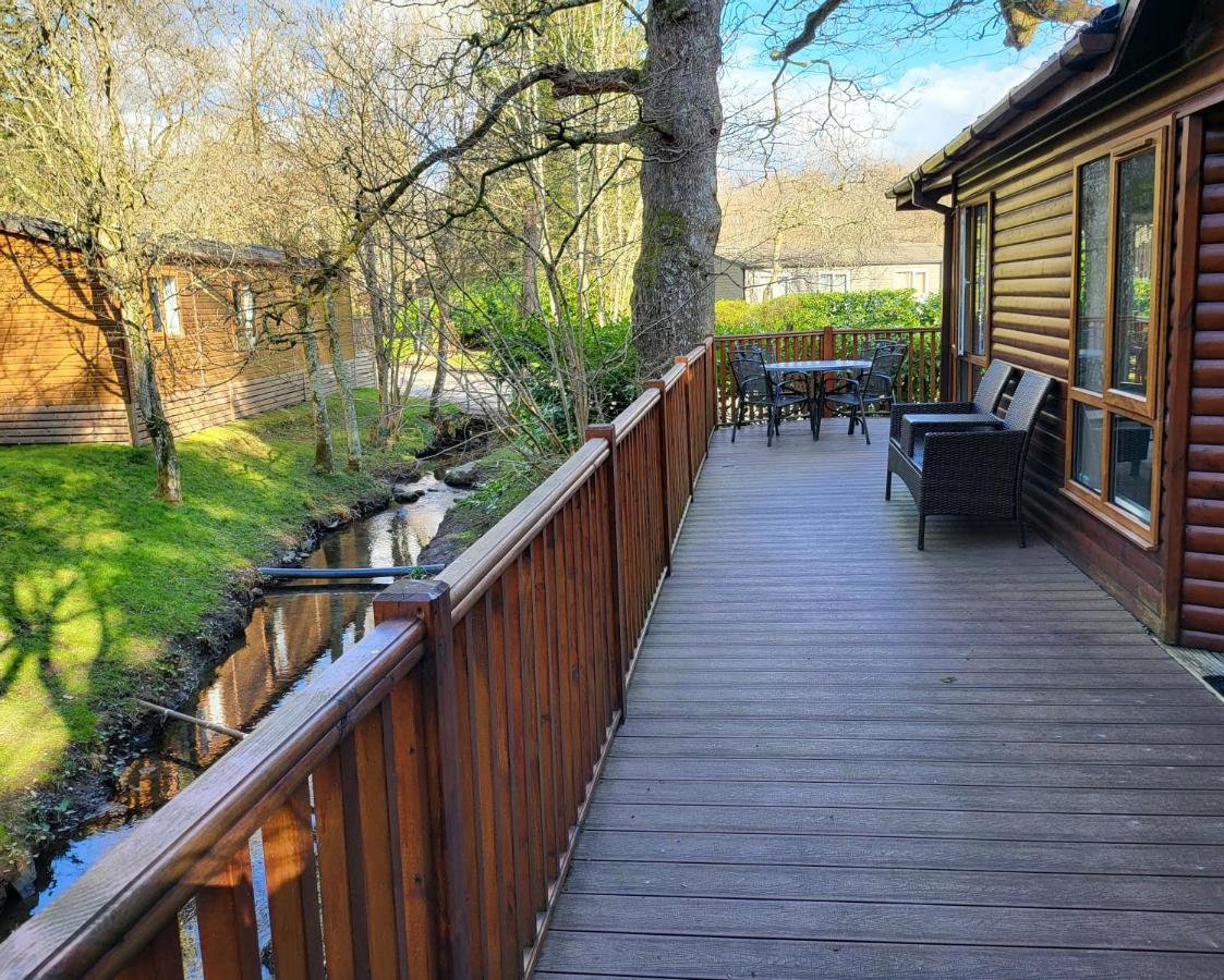 Cheerful 3 Bedroom Lodge At White Cross Bay Windermere Exterior foto